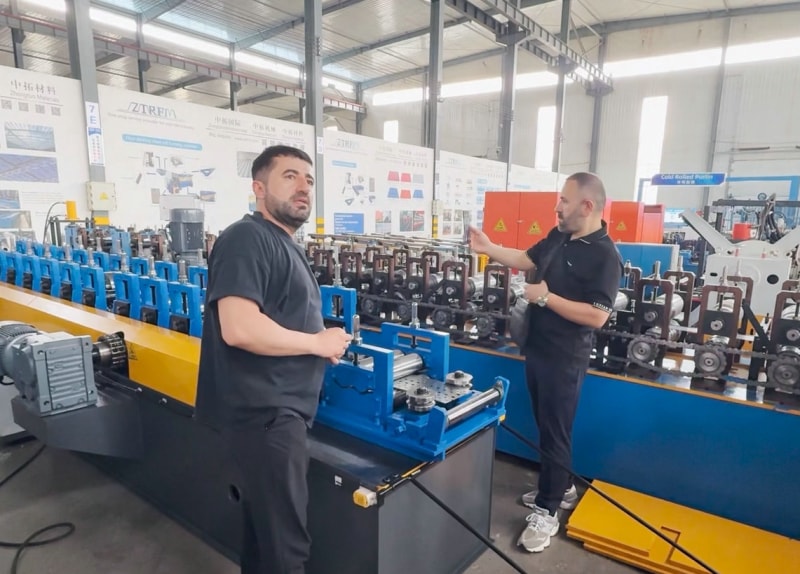 青春賦能中巴合作！中拓 00 后外貿(mào)員憑專業(yè)破局 解鎖冷彎成型設(shè)備海外合作新場(chǎng)景